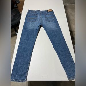 38x32 Signature Levi Strauss Jeans